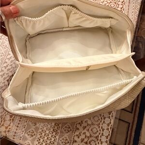 Elegant Cream Quilted Women's Bag